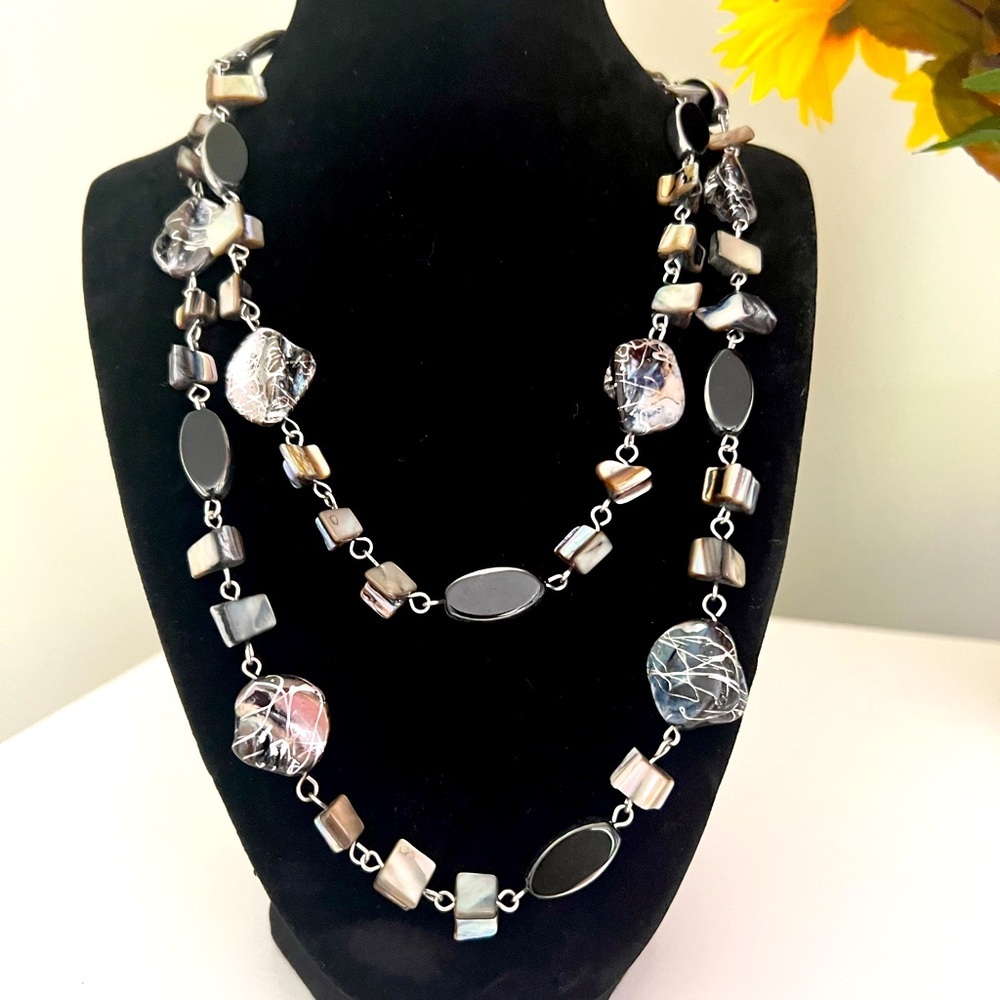Elegant Silver, Iridescent and Black Beaded Necklace - Picture 2 of 4